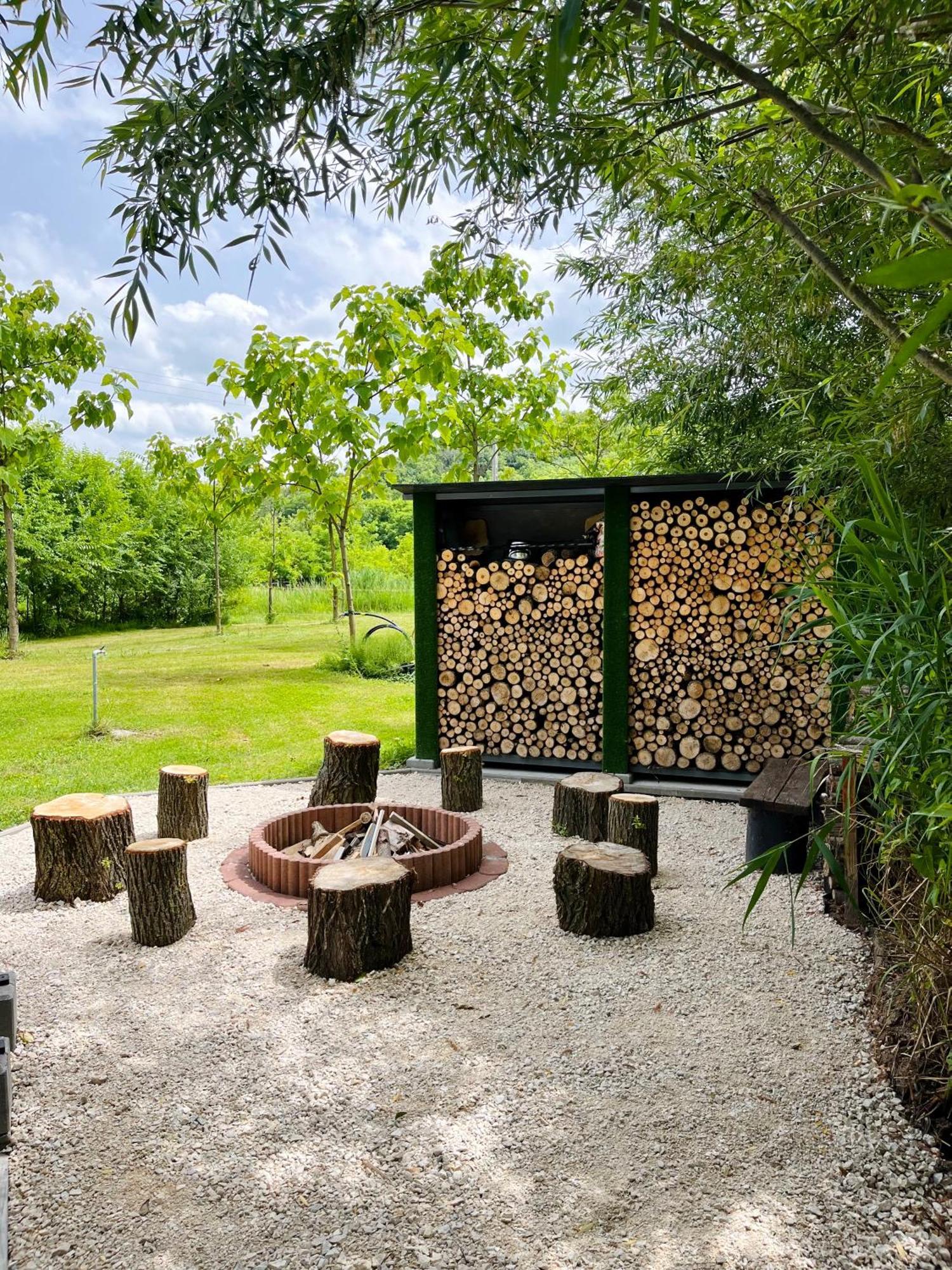 Domeglamping At Fishinglake Ságvár Zewnętrze zdjęcie